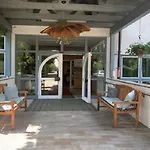 מלון Sonnengarten 4*